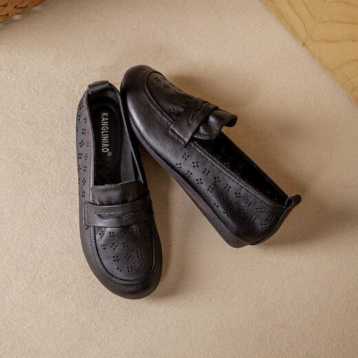 Kanglibi genuine leather soft sole mother shoes single shoes middle-aged and old comfortable and not tired leather shoes middle-aged and old young and non-slip women's shoes spring and autumn style 677 hole style black breathable and not grinding feet 39