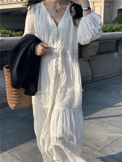 Huayuzhi white dress women's summer 2025 new high-end beach long skirt temperament small person pure long sleeves white long sleeve V-neck design hollow first love skirt M [Suggested 108-130Jin [Jin equals 0.5 kg]]
