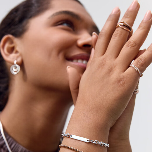 PANDORA Everlasting Intertwined Rings Rose Gold Pavé Couples Can Be Stacked as Birthday Gifts for Girlfriends