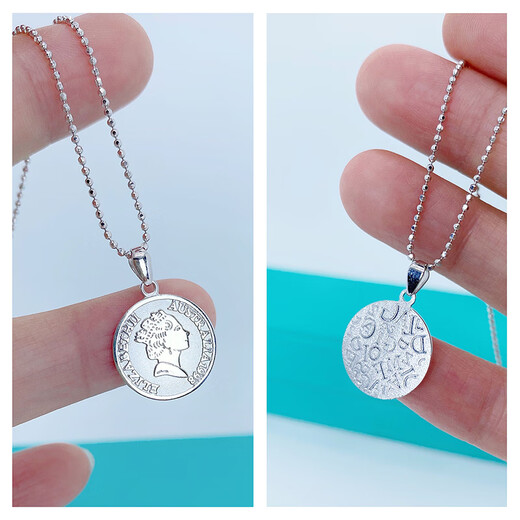 Heye Jewelry Queen's Pendant Tag Platinum Real Gold Pt950 Round Tag and Square Pendant for Women Platinum Women's Car Flower Platinum 950 Queen's Tag Round Tag 3.78g Width 16mmX Height 23mm including buckle