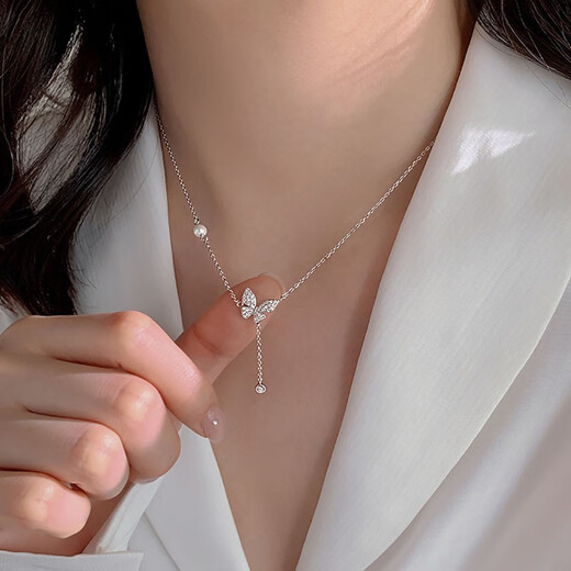 Farcoko Butterfly Necklace Women's Silver Clavicle Chain Tassel Necklace Small Fresh Birthday Gift for Girlfriend and Wife Silver-Butterfly Clavicle Chain