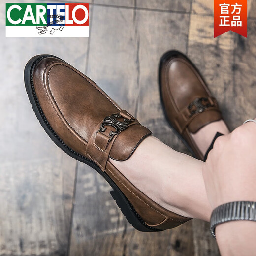 卡帝乐鳄鱼（CARTELO）春季新款懒人一脚蹬豆豆鞋男士商务复古休闲皮鞋夜店发型师潮鞋子 华伦-6996黑色 43