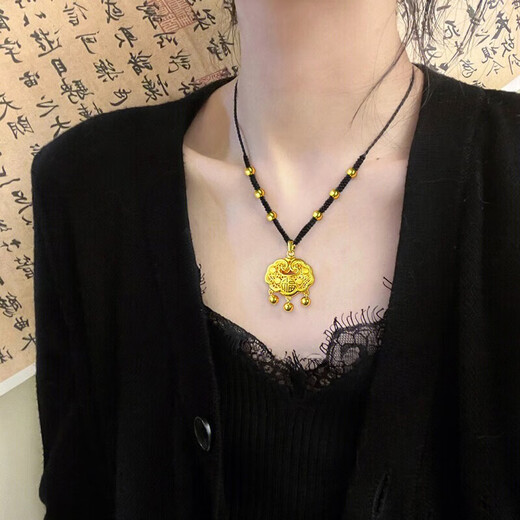 GSGD Old Phoenix Gold Pure Gold 999 Peaceful Blessing Lock Bag Longevity Lock Pendant Necklace Valentine's Day Gift Women's Gift Small Pure Gold Longevity Lock Pendant + 6 Gold Beads Black Rope