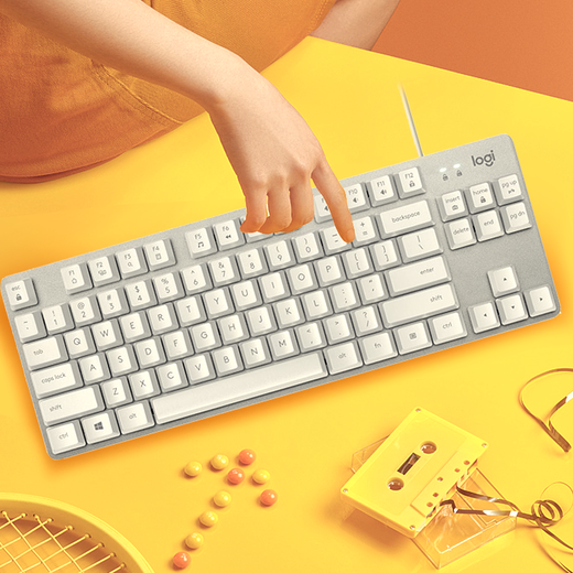 Logitech K835 Clavier câblé, conception compacte de l'arbre mécanique, Clavier portable de frappe de jeu de jeu, Keycap punk personnalisé, 84 touches, cadeau d'anniversaire [K835 Red Arbre] Blanc