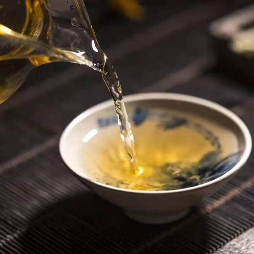 Guizhou Qiandongnan Qingqian Liu Teeplateau Alte Baum zarte Blätter goldenes Geld Liu Health Tea 50g Tasche