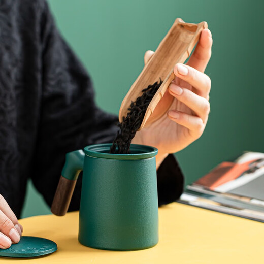 Shengbizi chinesischer Stil Souvenir Business Geschenk High-End Practical Thermos Cup Set Abschlussgeschenk für Lehrer und Mitarbeiter Dai Green National Trend Water Cup Set Geschenkbox 450 ml Hauswarming Geburtstagsgeschenk für Herren-Ruhestand Souvenir Praktisch