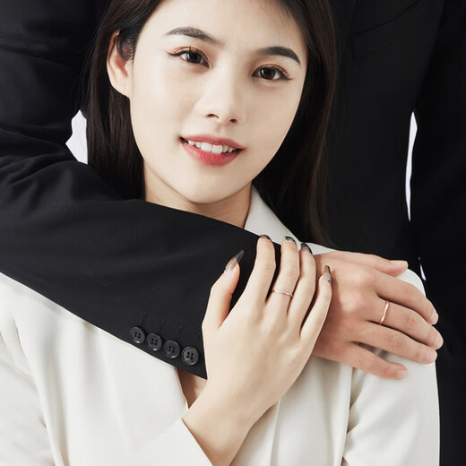 MZMZ platinum couple ring Möbius ring pt950 ring as a birthday gift for girlfriend and wife, supreme style Möbius ring