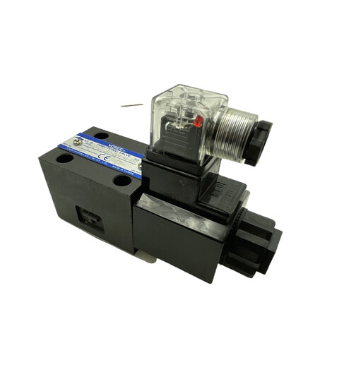 
YUKEN oil-scientific solenoid valve DSG-01-3C2-D24/A240-N1-50 Electric solenoid reversing valve DSG013C2D24N15051T