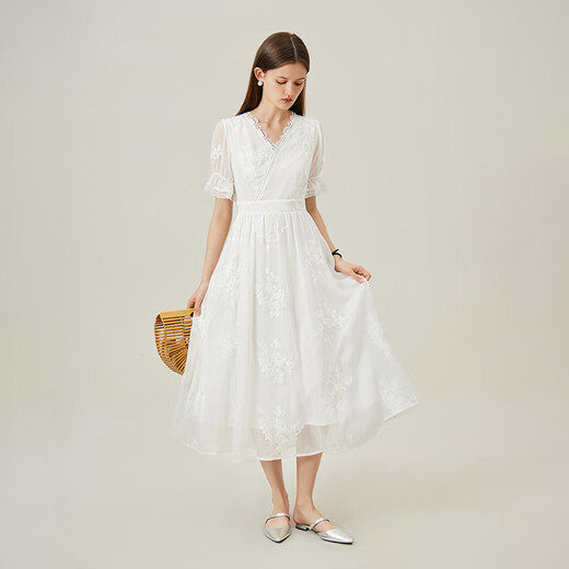 
Fan Silan White Embroidered Embroidered Dress for Women Summer 2024 New Tea Break French Fairy Dress 12397 White S