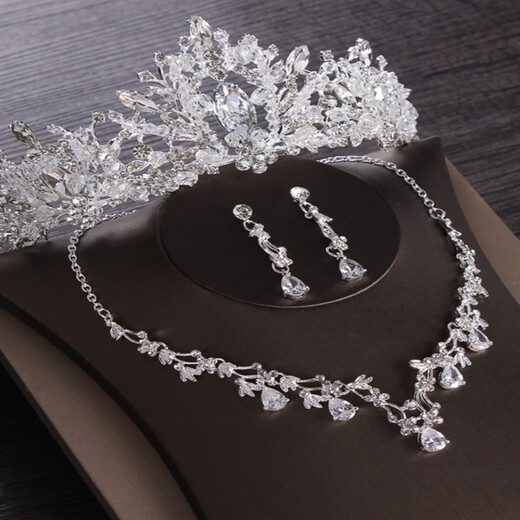 Dunzhu wedding bridal tiara crown white main wedding dress birthday hair accessories Korean necklace and earrings three-piece set versatile crown + necklace + earrings ear pins gift box package