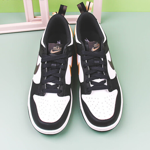 耐克（NIKE）板鞋女鞋2025新款夏季Dunk Low低帮轻便运动鞋时尚透气休闲鞋 DH9764-001黑白小熊猫金银勾 38.5