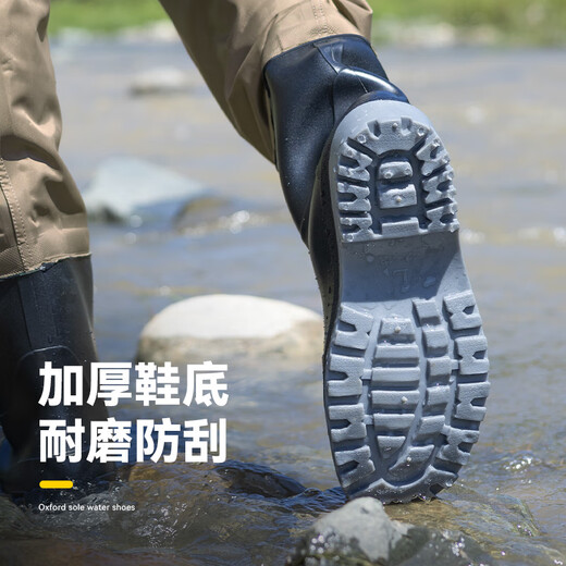 Fishing Luya wading shoes, rain boots, sea rain boots, river tracing shoes, non-slip, wear-resistant, wind-resistant nylon waterproof shoes, cycling shoes, soot 3 layers of nylon + thick rhinoceros sole -B 42 -43 size