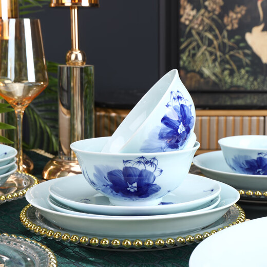 Mo Huan Jingdezhen hand-painted blue and white underglaze celadon tableware complete set of high-end bowls and plates tableware set collection housewarming gift all the way [master hand-painted] underglaze color 68 pieces