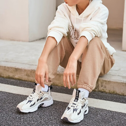 Reebok Reebok Männer und Frauen Paar DMX 1200 Klassiker Sport Casual Fashion Retro bequeme Papa Schuhe erhöhte dicke alleinige GX3895-White_khaki (empfohlen, eine kleine Größe 34,5 zu nehmen 34,5
