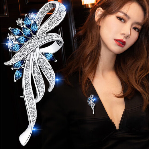 Crystal brooch for women, high-end corsage, light luxury suit badge, anti-exposure, practical corner button, coat fashion accessories, elegant brooch three-piece set TS171