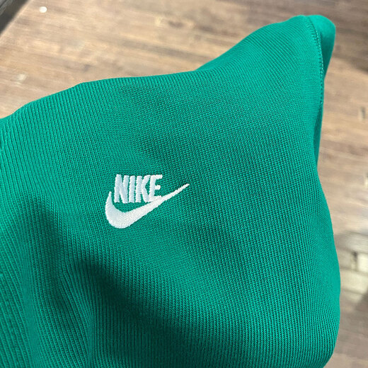 Nike (Nike) Veste Men's Spring 2025 New Sportswear Trined Pull à la mode en V Veste à vent décontractée FN3899-365 Green L