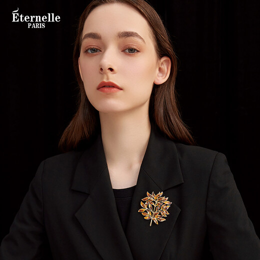 Eternelle French eternal original design high-end brooch for women leaf shape versatile corsage brooch clothing collar pin bright gold