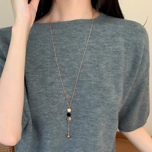 Yichan long temperament rose gold sweater chain women's niche light luxury design high-end necklace 2025 new hot style choker rose gold sweater chain