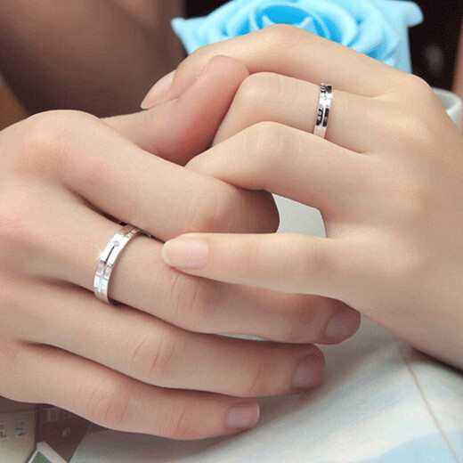 Chow Tai Fook style 925 silver couple rings, a pair of trendy male and female student rings, engagement rings, Valentine's Day life, a pair of oral version couple rings - with certificate