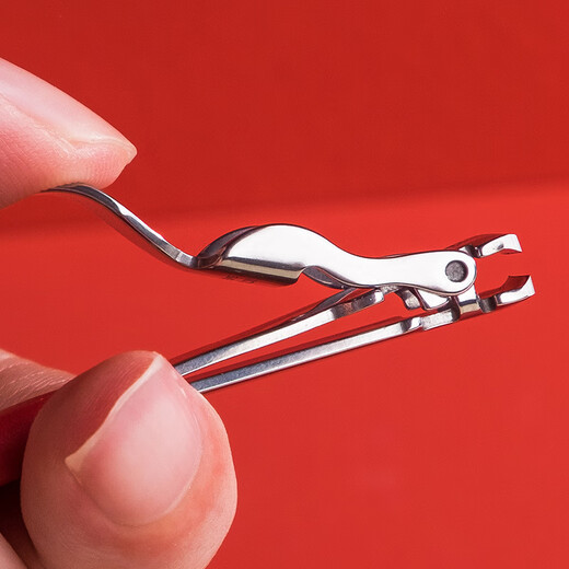 VICTORINOX nail clippers stainless steel portable nail clippers red 8.2050.B1