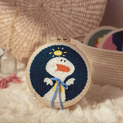 
Children's handmade DIY yarn poke embroidery material bag Russian embroidery poke embroidery school handmade lesson self-embroidery gift Little Red Riding Hood + adjustable poke needle ++ wooden stand