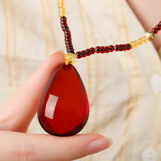 Ancient natural amber beeswax pendant blood amber certificate pendant necklace casual blood amber sweater chain with water drops 7207 about 28.76g about 63.2*34.7
