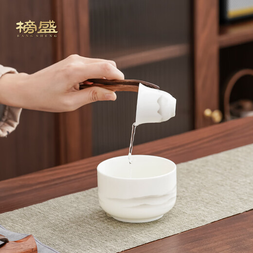 Bangsheng walnut tea spoon tea spoon single tea scoop special tool tea measuring spoon high-end tea spoon walnut tea spoon + walnut dawn tea clip