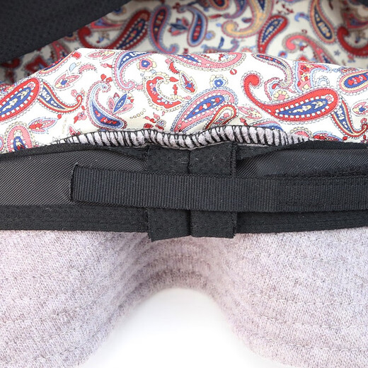 Maria Gucci (MARJA KURKI) warm wool hat for women in winter, basic hat, flat top fashionable casual hat, gray camel