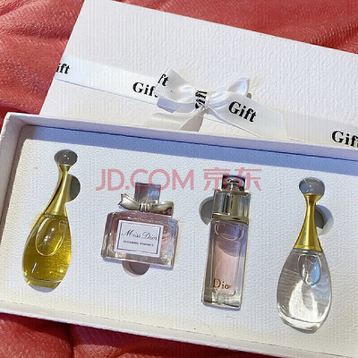 D'ao version perfume Q version sample counter long-lasting light fragrance, fresh fragrance, ladies and girls 5ml gift for girlfriend and wife, Qi Xiaofu seven-piece perfume set + gift bag