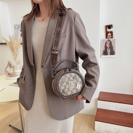 Bunny Babybag Frauentasche neuer Retro Crossbody kleine runde Tasche modische und vielseitige Umhängetasche strukturierte Handtasche Khaki kleine Tasche