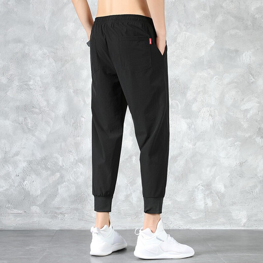 Holzspecker -Freizeithosen für Männer im Sommer Neue Stil Dünne elastische Eis Seidenhose für Männer lose Füße lässige Sporthose für Männer 719 Schwarz [Fußkrawatte] L.