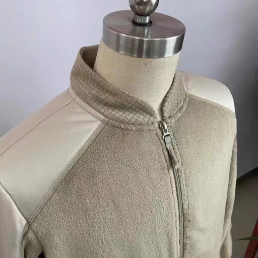 Nostalgic velvet clothing and trousers suit for men in cold areas, plus velvet and thickening for winter. New velvet clothing and trousers to keep warm and cold-proof.