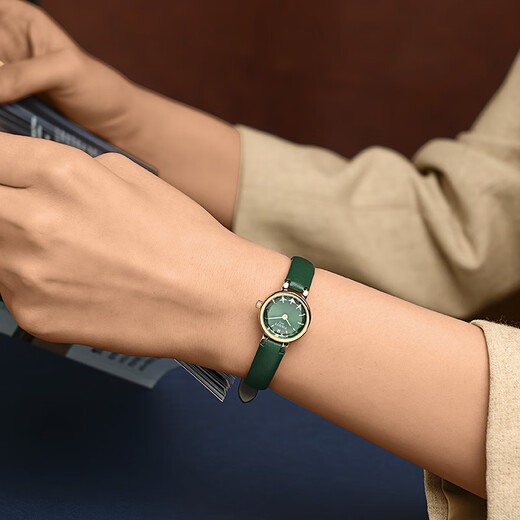 Tissot watch cute series women's watch Swiss quartz women's belt watch fashion watch new year gift