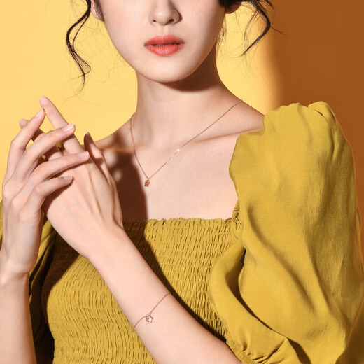 Chow Sang Sang 18K red gold Yong series five-pointed star bracelet for women 91600B 17 cm