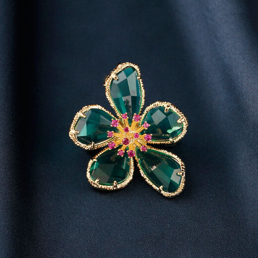 Sili European and American crystal flower brooch women's new exquisite corsage coat pin accessories gold green crystal flower