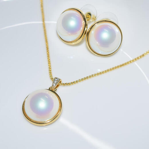 Sakurayu Japanese Aurora Mabe Pearl Design Earrings 17-18mm Marine Mother-of-Pearl Starry Sky Blue Pendant Set Aurora Mabei Earrings 17-18mm