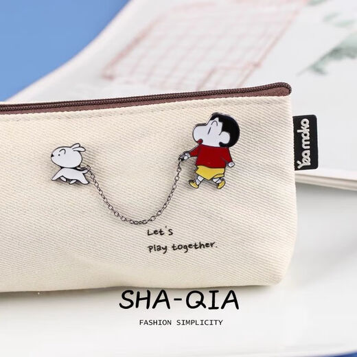 Crayon Shin-chan brooch, Shin-chan holding Xiao Bai, Japanese style ins cute cartoon badge, student school bag, pen bag accessories, Shin-chan holding Xiao Bai