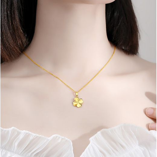 Fat Donglai's same style four-leaf clover plated 18k gold pendant necklace women's gold colored gold clavicle chain 2022 new lover four-leaf clover necklace