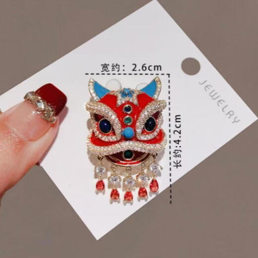Mr. Ouyang Chinese style national fashion lion awakening brooch niche New Year suit sweater accessories gift multi-functional coat pin corsage gold A21-109