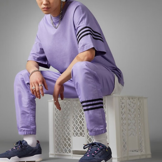 阿迪达斯 （adidas）三叶草男子短袖T恤2025夏季新款环绕三条纹上衣 紫色HR3291 M