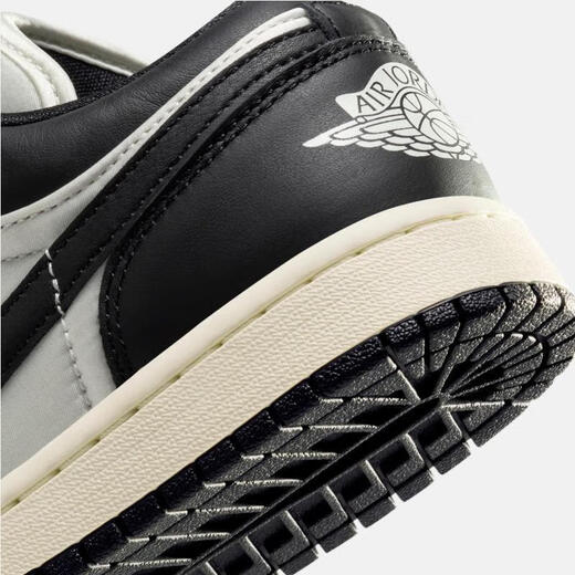 Nike (Nike) Chaussures féminines Air Jordan 1 AJ1 Low Top Retro Shoe Basketball Chaussures FB9893-101 35.5