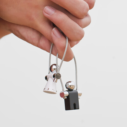Troika Deutsch Troika Imported Geschenke Sprung Seil kleines Paar Keychain Ring Metal Kreatives Anhänger Weihnachtsgeschenk Red Girl