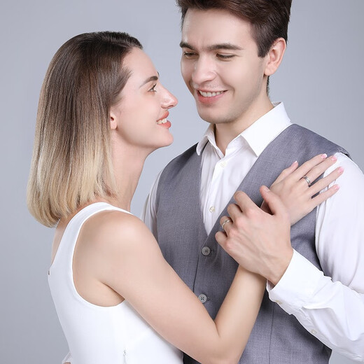 Luxury pearls in stock, Lei pt950 platinum ring, men's and women's platinum couple's ring, wedding ring, plain ring, No. 9, 3.84g