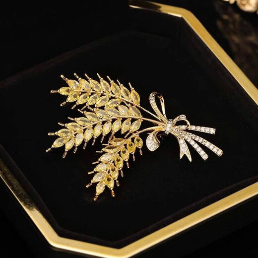 Core luxury golden wheat ear brooch, high-end women's design, 2025 new suit jacket accessories, trendy barley corsage brooch, autumn harvest wheat ear brooch