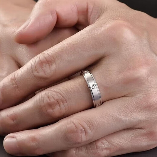 Kaibaolou Pt950 platinum couple ring, men and women turning ring, platinum ring, screw pattern couple ring, free engraving