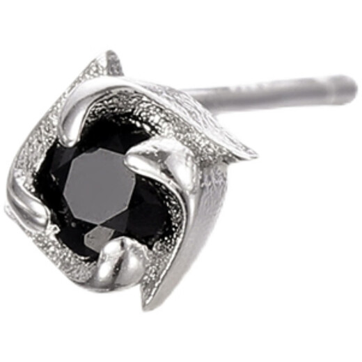 Love Under the Moon S925 silver men's earrings personalized four-leaf clover earrings men's niche simple high-end birthday gift for boyfriend 925 silver four-leaf clover earrings single