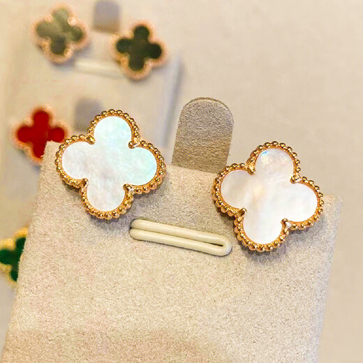 Fat Donglai's same style four-leaf clover earrings 18k gold out of the cabinet silver gold-plated lucky earrings earrings for women outlets 96 four-leaf clover earrings (white mother-of-pearl)