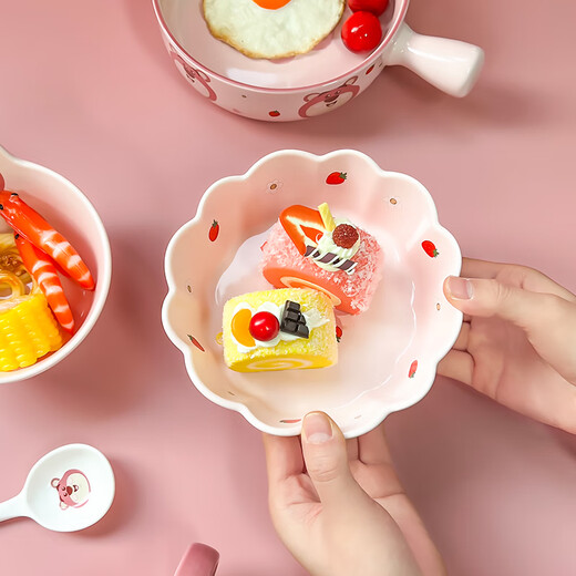 迪士尼（Disney）草莓熊儿童陶瓷碗带手柄宝宝辅食餐具粉色少女心陶瓷彩盒水杯花边 草莓熊手柄碗