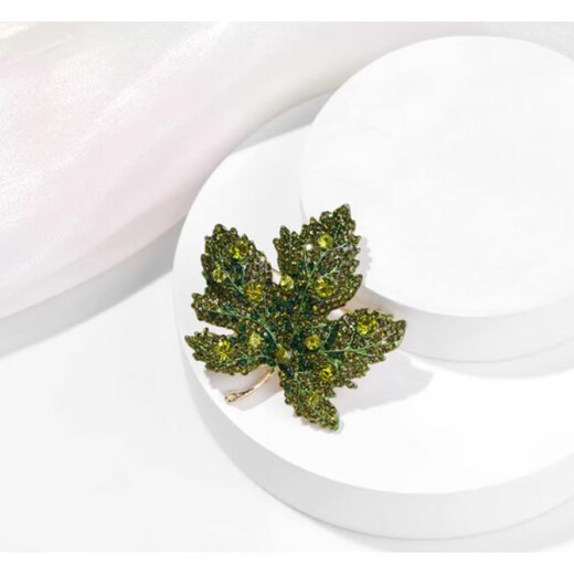 WEISHINI red maple leaf corsage brooch for women exquisite pin-like temperament suit high-end welcome accessories Chinese Valentine's Day gift red A22-308