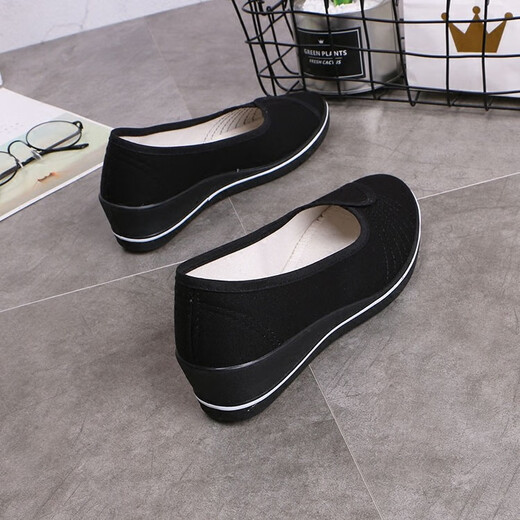 Yizi Yizi brand nurse shoes women's soft sole breathable non-slip white shoes beauty salon work medical white wedge heel cloth shoes white 39 24.5 cm